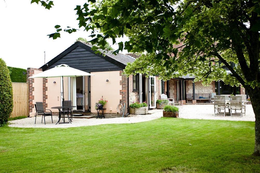 The Old Hop Kiln Barn Bed and Breakfast Petersfield Eksteriør billede